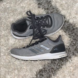 Gray Adidas Cloudfoam tennis shoes